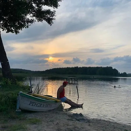 Uroczy Dom Na Mazurach Jezioro Dybowskie Hébergement de vacances Dybowo (Elk)