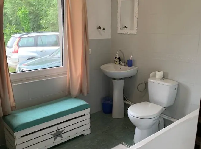 Dom wakacyjny Uroczy Dom Na Mazurach Jezioro Dybowskie *